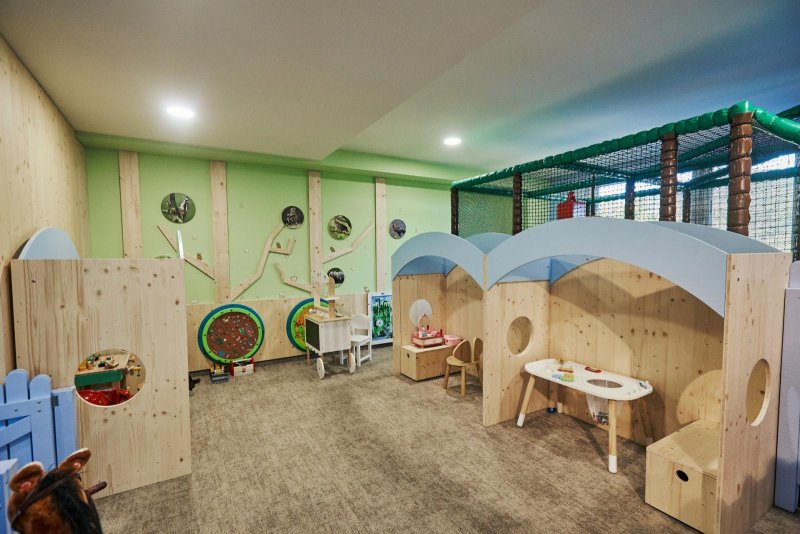 Rodinná dovolenka v Sitne s deťmi - Hotel Sitno ponúka nový detský svet MINIME, kde sa malí hostia vyšantia a rodičia si užijú relax.