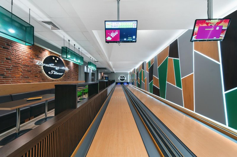 Bowlingové dráhy v Bowling night bare