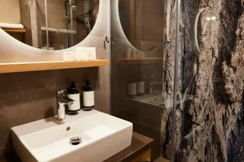 Štýlovo zariadená Rodinná izba v Hoteli Sitno - Trinity Hotels.sk 